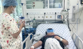 Sốt xuất huyết tăng vọt tại TPHCM, bệnh nhi nguy kịch vì sốc 