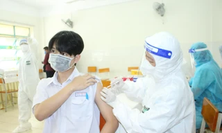 Nhiều địa phương tại TPHCM tiêm xong 2 mũi vắc xin ngừa COVID-19