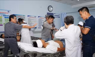 'Cò' bệnh viện, hành hung nhân viên y tế diễn biến phức tạp