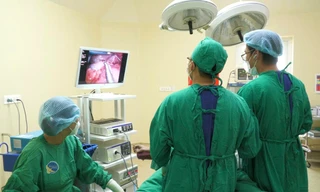 Nữ bệnh nhân hoại tử ruột nguy kịch vì chủ quan với những cơn đau bụng