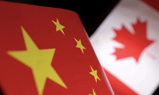 Quốc kỳ Trung Quốc và Canada