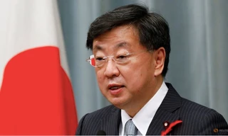 Chánh văn phòng Nội các Nhật Bản Matsuno Hirokazu. (Ảnh: Reuters)