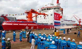 Tàu phá băng Tuyết Long 2 trong lễ hạ thủy ở Thượng Hải năm 2018. (Ảnh: Reuters)