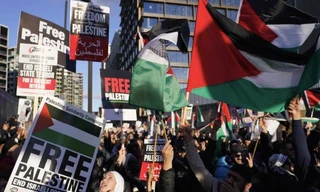 Biểu tình ở London ngày 11/11. (Ảnh: AP)