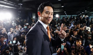 Ông Pita Limjaroenrat của đảng Move Forward