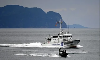 Một tàu tuần tra của Lực lượng bảo vệ bờ biển Nhật Bản trong đợt diễn tập tháng 10/2022. (Ảnh: Asahi Shimbun)