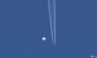 Khinh khí cầu Trung Quốc bị bắn rơi bằng tên lửa siêu thanh tầm nhiệt. (Ảnh: AP)