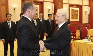 Tổng Bí thư Nguyễn Phú Trọng tiếp Chủ tịch Đảng nước Nga Thống nhất ngày 22/5. (Ảnh: TTXVN)