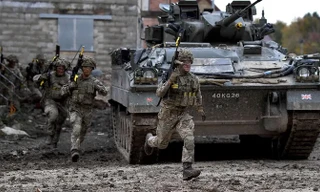 Binh lính Anh tham gia một đợt huấn luyện ở Salisbury năm 2019. (Ảnh: Getty)