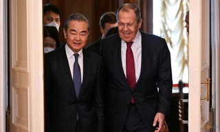 Ngoại trưởng Nga Sergei Lavrov và quan chức cấp cao Trung Quốc Vương Nghị