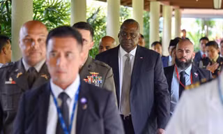 Bộ trưởng Quốc phòng Mỹ Lloyd Austin dự Đối thoại Shangri-La tại Singapore ngày 2/6. (Ảnh: Reuters)