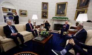 Tổng thống Mỹ Joe Biden và các lãnh đạo Quốc hội Mỹ không đạt được thoả thuận về trần nợ công sau cuộc họp ngày 16/5. (Ảnh: Reuters)