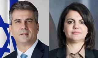 Ngoại trưởng Israel Eli Cohen (trái) và bà Najla al-Mangoush. (Ảnh: BNG Israel)