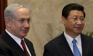 Chủ tịch Trung Quốc Tập Cận Bình và Thủ tướng Israel Benjamin Netanyahu trong cuộc gặp tại Đại lễ đường nhân dân Trung Quốc ở Bắc Kinh năm 2013. (Ảnh: GOP)