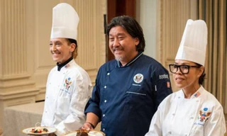 Đệ nhất Phu nhân Mỹ đích thân duyệt các món sẽ thết đãi Tổng thống Hàn Quốc