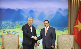 Thủ tướng Phạm Minh Chính tiếp Bộ trưởng Ngoại giao Philippines Enrique Manalo ngày 2/8. (Ảnh: Như Ý)