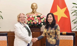 Thứ trưởng Lê Thị Thu Hằng tiếp bà Tatiana Valovaya ngày 19/10. (Ảnh: Nguyên Hồng)