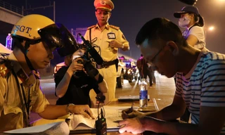 Uống 1 ly bia tài xế bị phạt 7 triệu, tước bằng lái 11 tháng