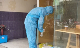 Cận cảnh nơi tự cách ly của tiếp viên hàng không và giáo viên ngoại ngữ mắc COVID-19