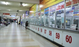 Bến xe lớn nhất Sài Gòn vắng hoe trước giờ tạm ngưng hoạt động toàn bộ xe khách