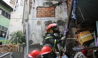 Cháy nhà giữa trung tâm Sài Gòn, cả khu phố náo loạn