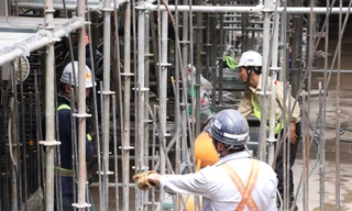 'Chạy đua' trên công trường nhà ga trung tâm kết nối các tuyến metro của TPHCM