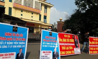 Nhiều người dân bị lừa tiền kêu cứu đến công an.