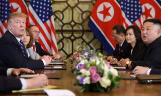 Ông Trump được lưỡng đảng ca ngợi vì không ký thỏa thuận chung với Triều Tiên tại hội nghị thượng đỉnh Mỹ- Triều lần 2 tại Hà Nội.