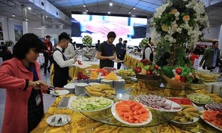 Các món đặc sản nổi tiếng Hà Nội sẵn sàng phục vụ các phóng viên. 