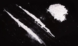 Ngày càng nhiều người cao tuổi ở Anh lạm dụng cocaine và phải chữa trị bệnh loạn thần.