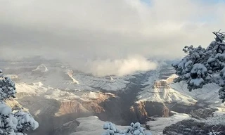 Sa mạc Arizona tuyệt đẹp với tuyết phủ dày những ngày đầu năm mới.