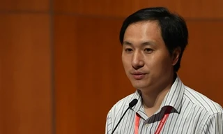 Nhà khoa học Trung Quốc Hạ Kiến Khuê có thể đối mặt với án tử hình vì chỉnh sửa gen người.