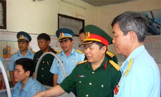 Ca-bin tập lái máy bay Iak-52 trên công nghệ mô phỏng