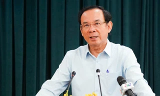 Có nơi làm việc kiểu 'mỗi lần hỏi thì người đứng đầu không nắm được...'