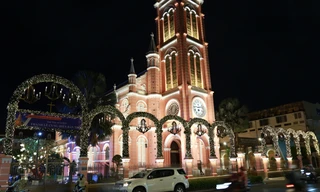 Giáo xứ ở TPHCM rực rỡ, ấm áp trước thềm Giáng sinh 