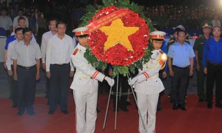 Trung ương Đoàn thắp nến tri ân các Anh hùng liệt sỹ