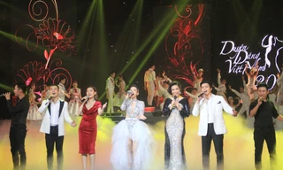 Nồng nàn bản giao hưởng bốn mùa tại Duyên dáng Việt Nam 30