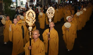 Lễ rước tôn tượng đức Phật sơ sinh mừng Đại lễ Vesak 