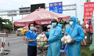 Gửi hàng trăm bánh tét và gần 4 tấn dừa tiếp sức lực lượng tuyến đầu chống dịch tại TPHCM