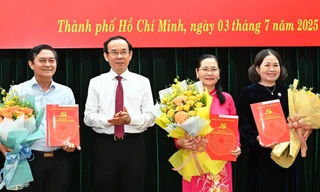 Trao quyết định của Bộ Chính trị, Ban Bí thư tại TPHCM