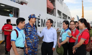 TPHCM: Khởi hành hải trình thăm, tặng quà cán bộ, chiến sĩ các đảo vùng biển Tây Nam