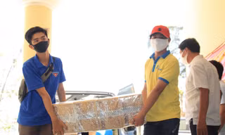 Hội nhóm thiện nguyện Bình Thuận hỗ trợ chống Covid-19