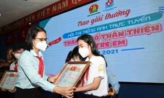 Chị em ruột đoạt giải nhất nhì hội thi thơ văn dành cho thiếu nhi TPHCM