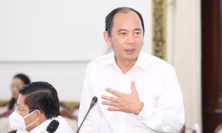 TPHCM: Số ca mắc COVID-19 nặng phải thở máy tăng lên