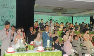 Ấm áp lễ cưới đặc biệt dành tặng các cặp đôi khiếm khuyết cơ thể