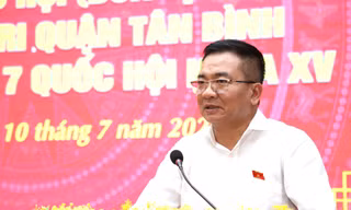 'Ông bà để lại 10.000m2 đất nhưng vẫn phải kiếm cơm qua ngày'