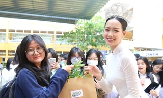 Hoa hậu Bảo Ngọc trao cây, lan tỏa thông điệp sống xanh