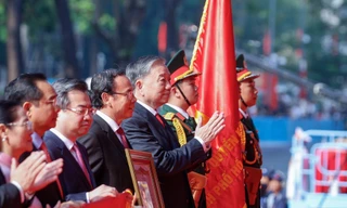 Tổng Bí thư Tô Lâm trao Danh hiệu Anh hùng Lao động tặng TPHCM