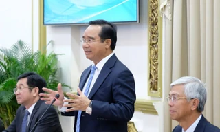 'Vua hàng hiệu' Johnathan Hạnh Nguyễn nói gì với lãnh đạo TPHCM? 