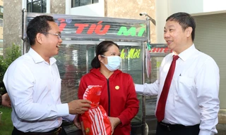 TPHCM phát động cao điểm chăm lo người nghèo thành phố